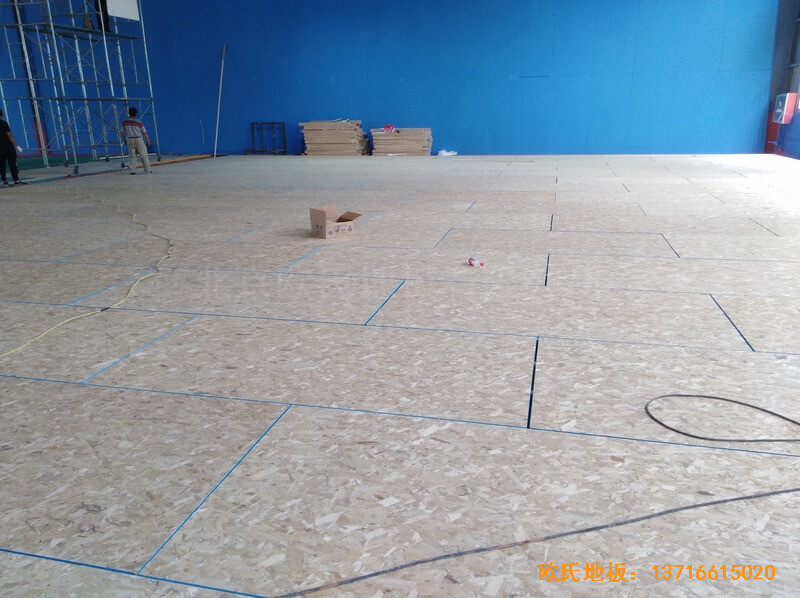 江蘇江陰市榜樣體育俱樂部運(yùn)動木地板鋪設(shè)案例3