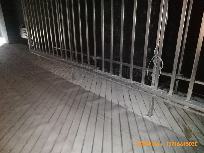 河北廊坊益田同文學(xué)校舞臺運(yùn)動地板鋪裝案例4