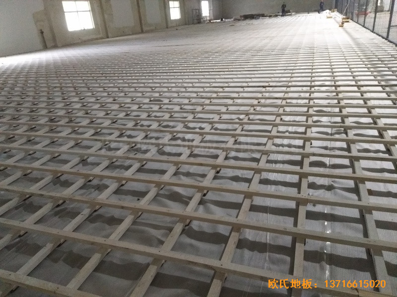 江蘇南通如東縣藍(lán)球樂園運(yùn)動(dòng)地板鋪裝案例1