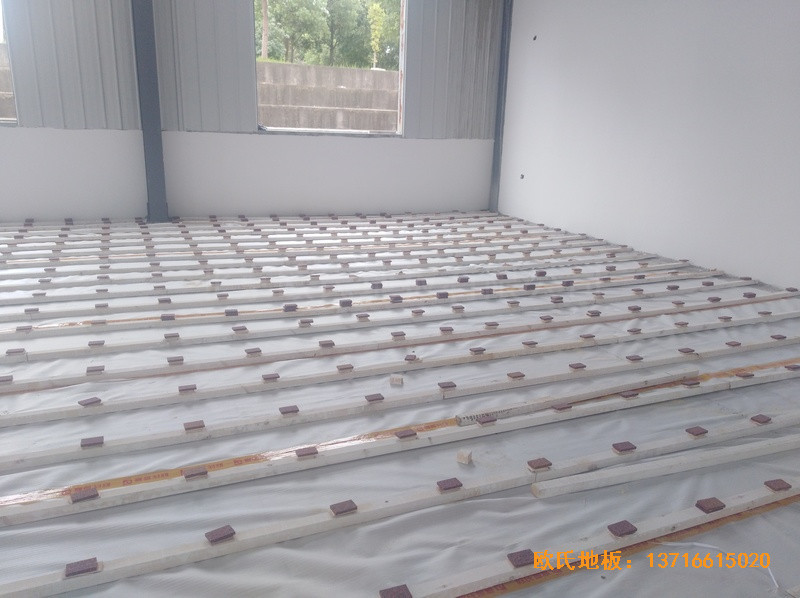 江西鷹潭中級人民法院籃球館體育地板鋪設(shè)案例1