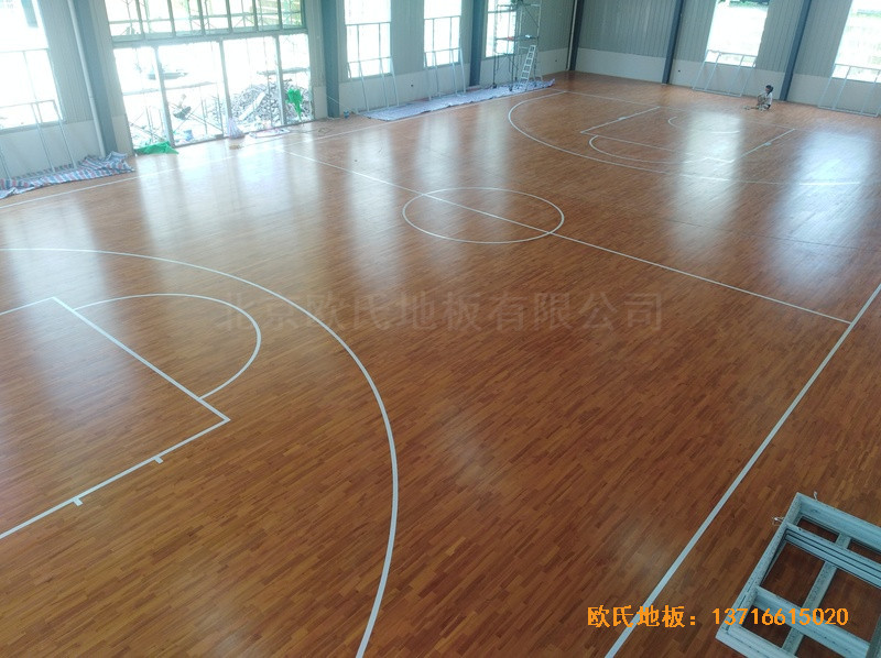 江西鷹潭中級人民法院籃球館體育地板鋪設(shè)案例4