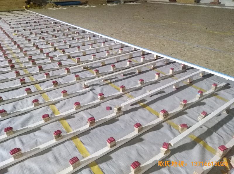 湖北黃岡蘄春收費站籃球館運動地板鋪裝案例2