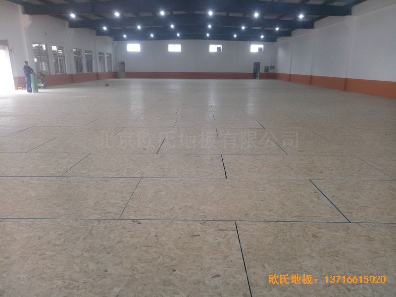 鹽城大豐區(qū)籃球館體育木地板安裝案例1