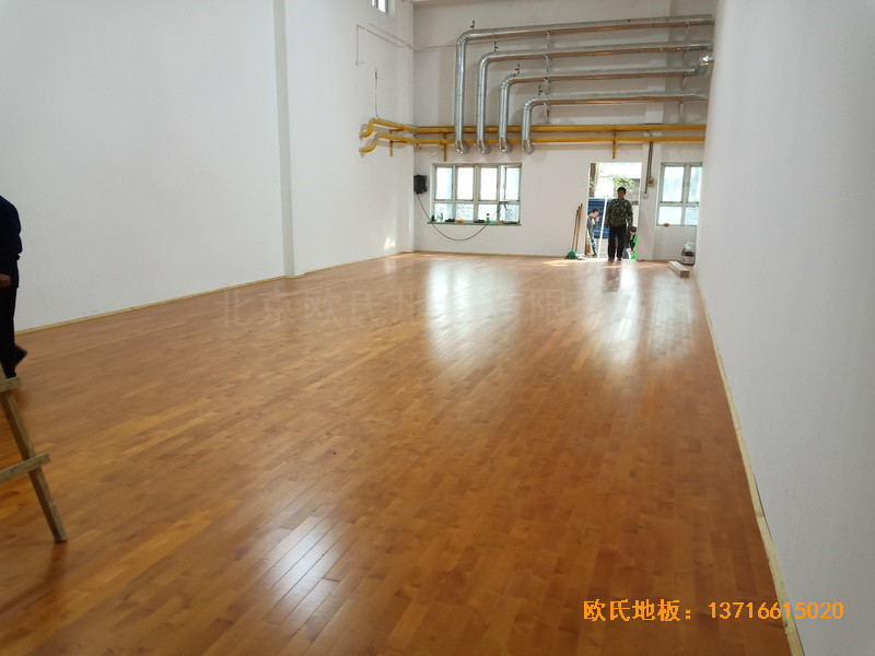 西城區(qū)黃寺大街24號(hào)院籃球館體育地板施工案例5