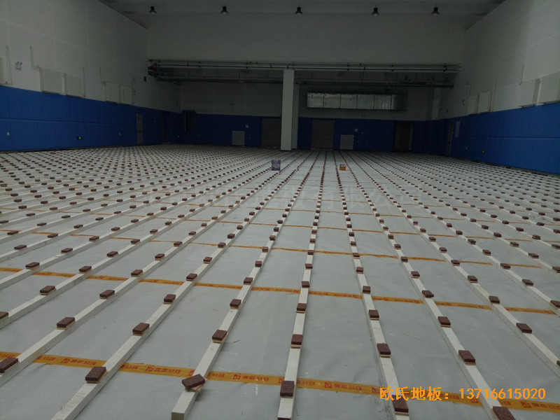 長(zhǎng)春十一高中北湖學(xué)校體育館體育地板施工案例1