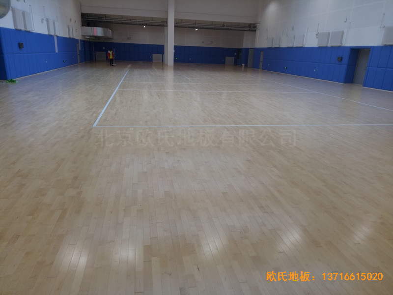 長(zhǎng)春十一高中北湖學(xué)校體育館體育地板施工案例4