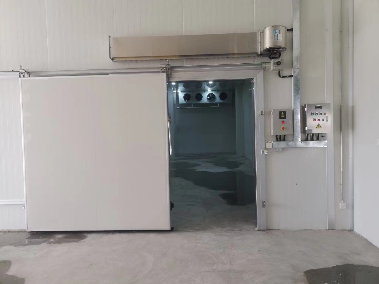 我的冷庫好多年了，是不是不好用了？